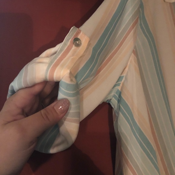 Button down top - Picture 2 of 6